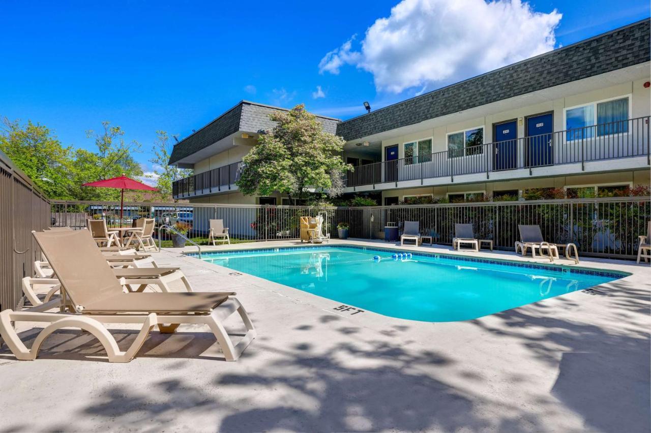 Motel 6-Issaquah, Wa - Seattle - East Exteriér fotografie
